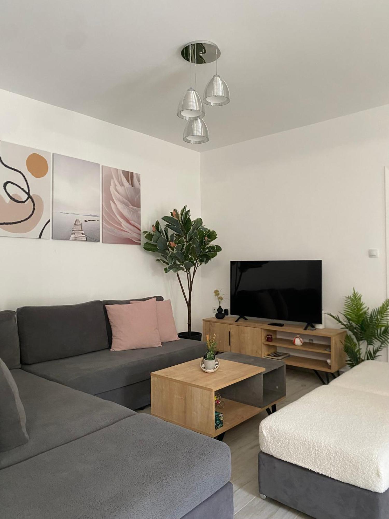 Apartment Near Athens Airport, Rafina Port And Sea Artemida  Bagian luar foto